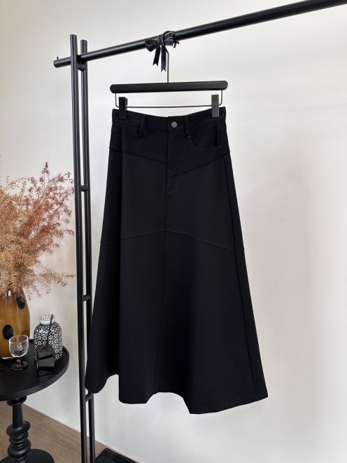 セリーヌ スカート偽物 多様なデザイン A形 シンプル ロング 女性 下着 大人気 ブラック