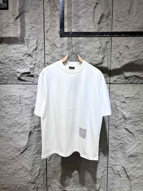 バレンシアガtシャツ値段偽物 爆買いで大得価のトップス 純綿 人気商品 芸術感 ホワイト