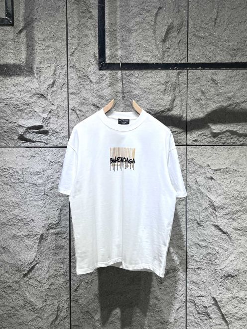 2024年のお買い得品 バレンシアガ レディース トップススーパーコピー simple Tシャツ 純綿 通気性いい ホワイト