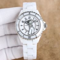 人気高級品 レディース シャネル腕時計偽物 丸い形 スチールバンド シャネル風 うで時計 品質保証 レディース ホワイト