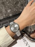 大人気でお買い得な レディース シャネル腕時計激安通販 ダイヤモンド飾り 丸い形 スチールバンド 2色可選  シルバー