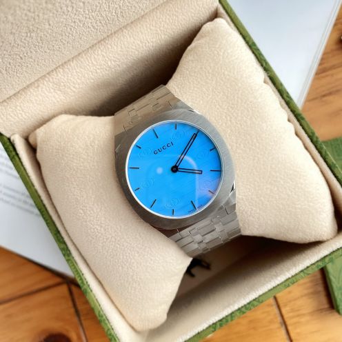 時計 グッチ メンズコピー ウォッチ カラフル 防水 うで時計 超薄い 6㎜ 空色 人気品 メンズ ブルー