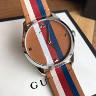 人気新作アイテム gucci 時計 値段コピー ウォッチ レザーバンド 縞模様 ファッション レディース ブラウン