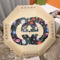 GUCCIgucci 傘スーパーコピー 折り傘 晴雨兼用 花プリント 夏新品 日焼け止め シンプル 人気品 ベージュ色