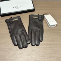 おすすめ‼ gucci手袋スーパーコピー 冬グローブ ウール 全指 防寒手袋 レザー 暖かい シンプル メンズ ブラック
