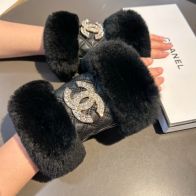 超激得の新品 ルイヴィトン手袋レディースコピー グローブ 保温性 裏起毛 柔らかい フワフワ ショット 女性 ブラック