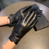 手袋 プラダ偽物 グローブ スマホ操作可 レザー 防風 人気新品 ウール製 暖かい 女性用 ブラック