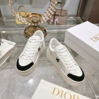 dior レディース スニーカー偽物 ランニング 軽量 爆買いできる品質保証 運動 厚い底 レディース ホワイト