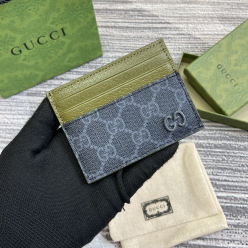 gucci の 財布Ｎ級品 コード768248 存在感がある 薄型 軽量 カードケース 青い花柄 グリーン