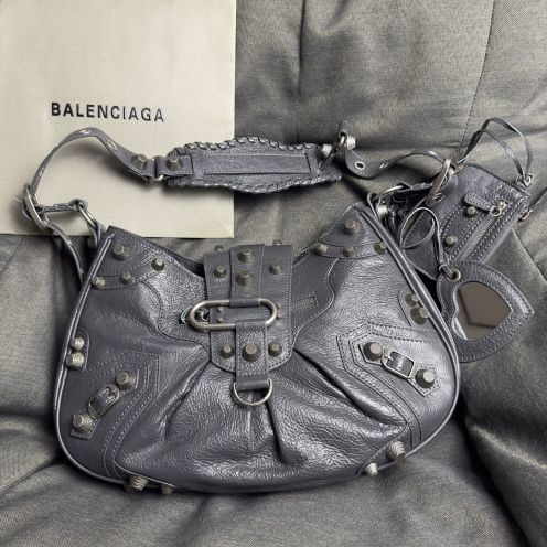 balenciaga トート バッグＮ級品 レザー 半月形 肩掛けバッグ 柔らかい トートバッグ 牛革 流行品 グレイ