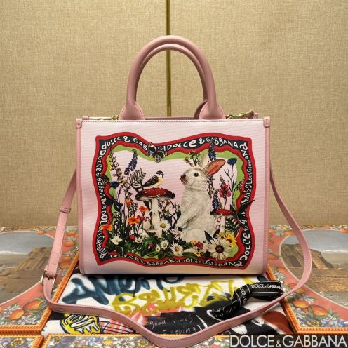 Dolce & Gabbanaドルガバ チェーンコピー 牛革 レザー 斜め掛けバッグ 手持ち プリント ピンク