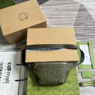 gucci バッグ レディーススーパーコピー 型番658582 腰バッグ 斜め掛け プリント 品質保証 グリーン