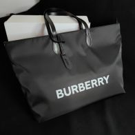 burberry クラッチ バッグスーパーコピー 人気販売 トートバッグ 牛革 大容量 肩掛け 軽量 防水 ブラック