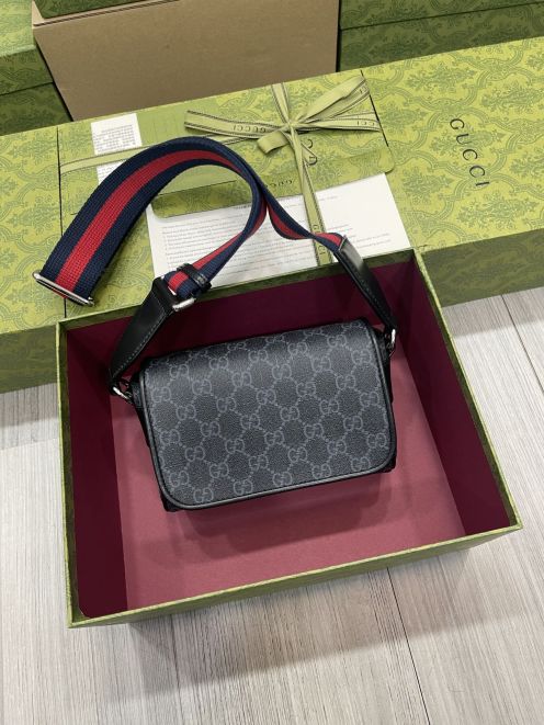 gucci バンブーコピー 斜め掛けバッグ 型番791741 日常用 通勤 花柄 レディース 優雅 ブラック