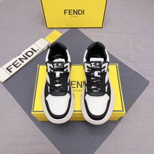 FENDI 華やかな フェンディ スニーカー 米倉涼子偽物 軽量 シューズ 通気性いい メンズ ブラック