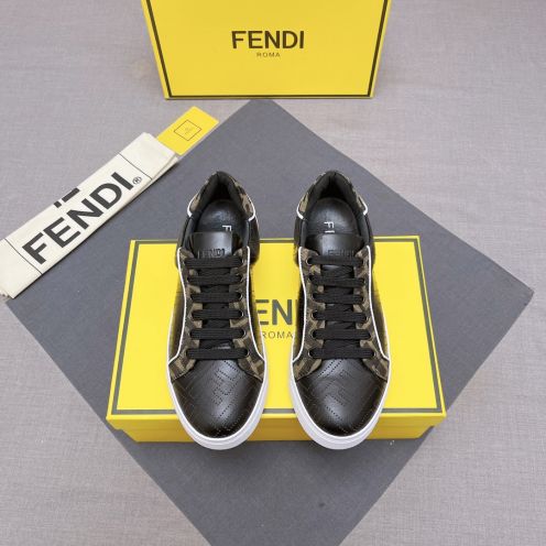 FENDI 春の新作 フェンディ シューズスーパーコピー ゴム底 カジュアル シューズ 品質保証 メンズ ブラック