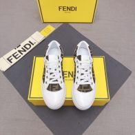 FENDI おすすめ 最新フェンディ ローファースーパーコピー 軽量 シューズ 品質保証 メンズ ブラウン