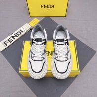 FENDI お手頃価格で フェンディ シューズ メンズ偽物 軽量 スニーカー カジュアル シューズ 品質保証 ホワイト