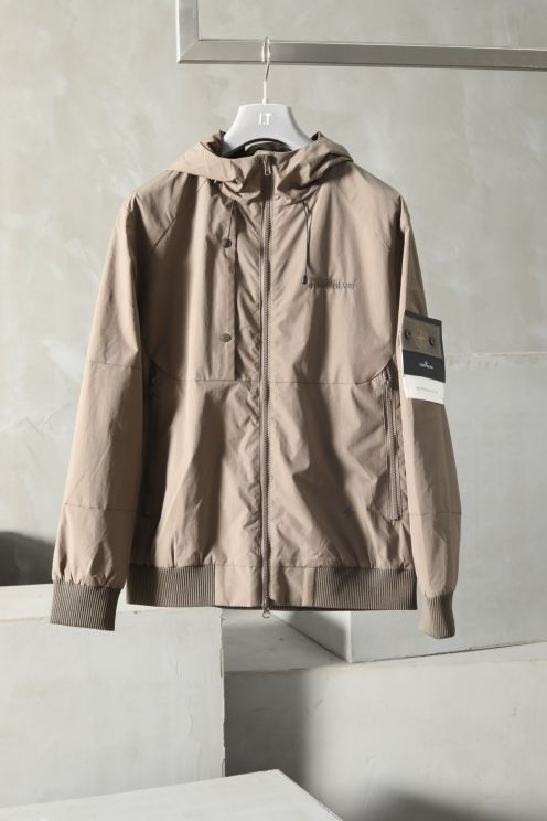 爆買いで大得価のstone island ジャケット偽物 アウター トップス 履き心地が良く シンプル ブラウン