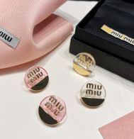 イヤリング miumiuＮ級品 レディース 優雅 ロゴ形 青春風 ファッション 人気のアクセサリー 2色可選