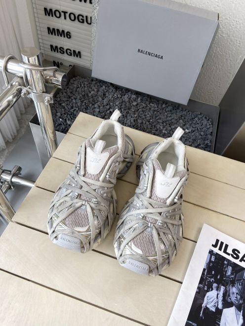 balenciaga メンズ スニーカースーパーコピー 軽量 カジュアル シューズ 網表面 カップル ゴム底 グレイ