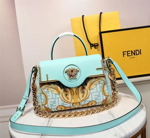 優雅 女性 フェンディバッグＮ級品 プリント FENDI*VERSACEコラボ 斜め掛けバッグ 実用 ブルー