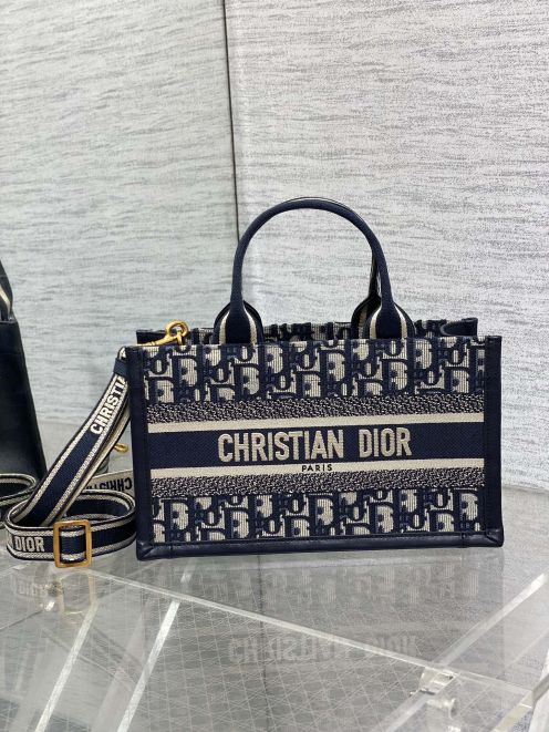 dior ブック トート スモールスーパーコピー 本革 ハンドバッグ 刺繍 斜め掛け 優雅 ロゴプリント ブラック