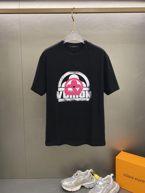 お手頃価格で ルイヴィトン tシャツ 値段スーパーコピー 半袖 トップス 純綿 プリント 柔軟 ゆったり ブラック