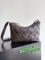 ボッテガ・ヴェネタ 2026新作 定番イントレチャートショルダーバッグ コピー 高再現度 本革使用 精密ディテール 高評価 安心サイト 数量限定入荷