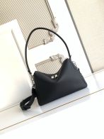 フェンディ 2026新作 ハンドバッグ n級 高再現度 本革使用 精密ディテール 品質管理徹底 安心の日本倉庫 追跡可能 高級感仕上げ