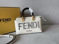 フェンディ 定番FENDI ROMAミニハンドバッグ 上質感 丁寧な縫製 安心サイト 実店舗運営 長年の実績