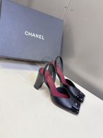 シャネル 2026新作 レディースバックストラップパンプス 本革使用 エナメル切替デザイン 高級感仕上げ 安心サイト スーパーコピー エレガントヒール