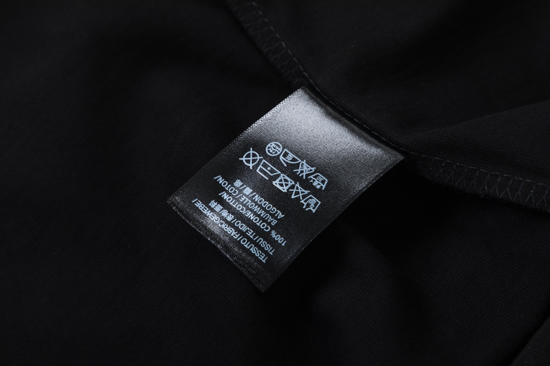 超低価格 バレンシアガtシャツサイズ感Ｎ級品 トップス 柔らかい 純綿 プリント 芸術文字 半袖 ブラック_5