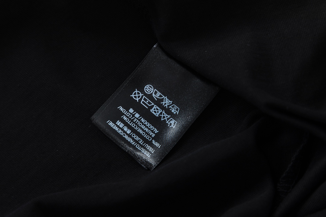 一番安い バレンシアガtシャツ メンズＮ級品 トップス 柔らかい 純綿 ロゴプリント 半袖 シンプル ブラック_11