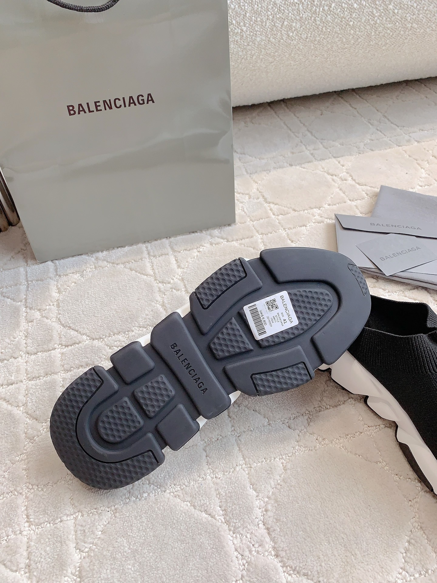 海外セレブが愛用する balenciaga メンズ 靴Ｎ級品 スリッパ 履くのが簡単で 男女兼用 シンプル 軽量 ブラック_8