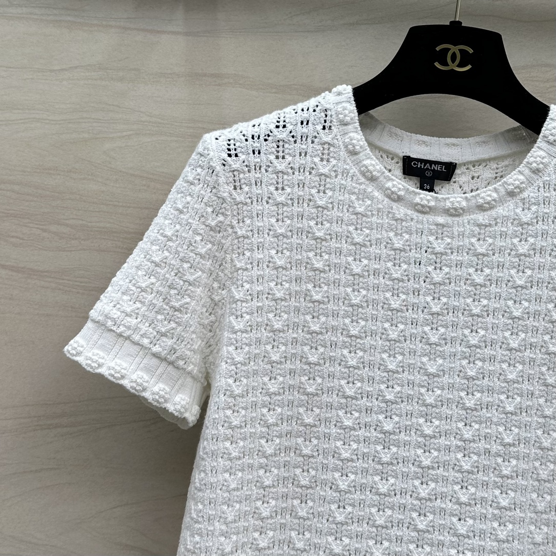 chanel t シャツコピー 心地よい着用感 純綿 トップス 半袖 シンプル 高級感 品質保証 ホワイト_7