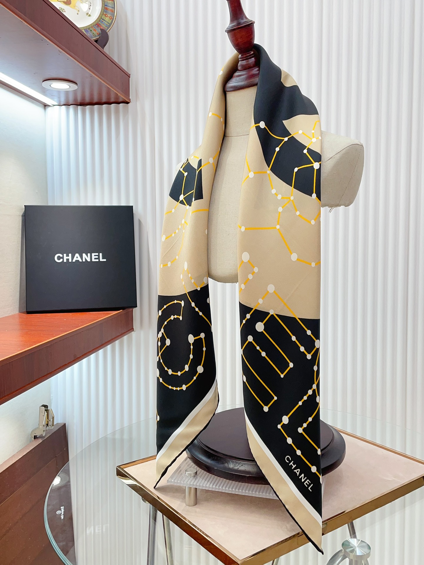 シャネルスカーフ激安通販 シルク 人気定番 美しい ロゴマーク シンプル ファッション レディース ブラウン_6