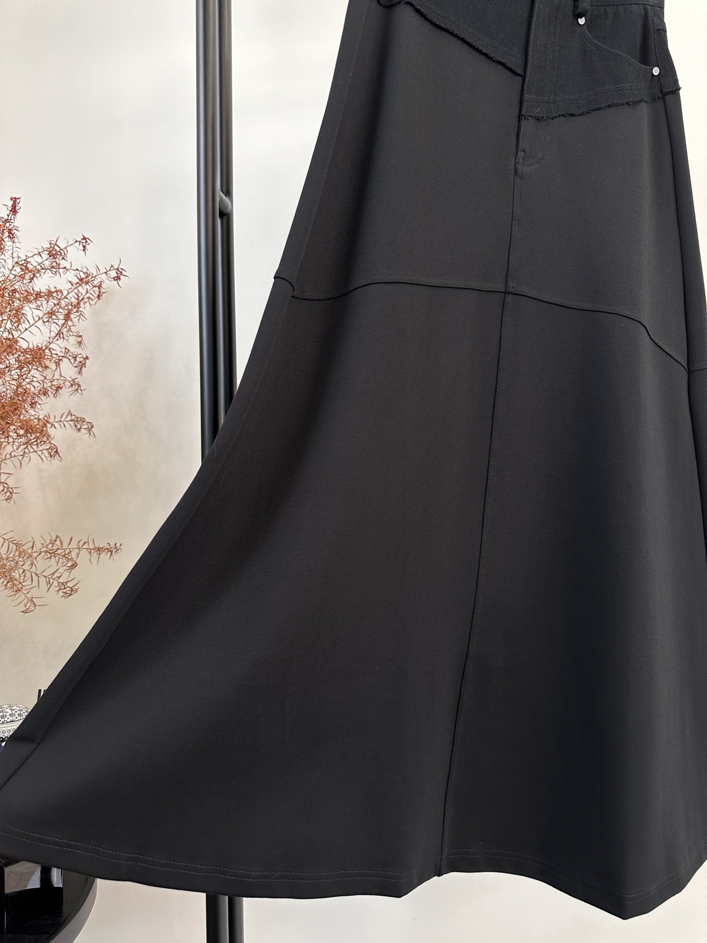 セリーヌ スカート偽物 多様なデザイン A形 シンプル ロング 女性 下着 大人気 ブラック_5