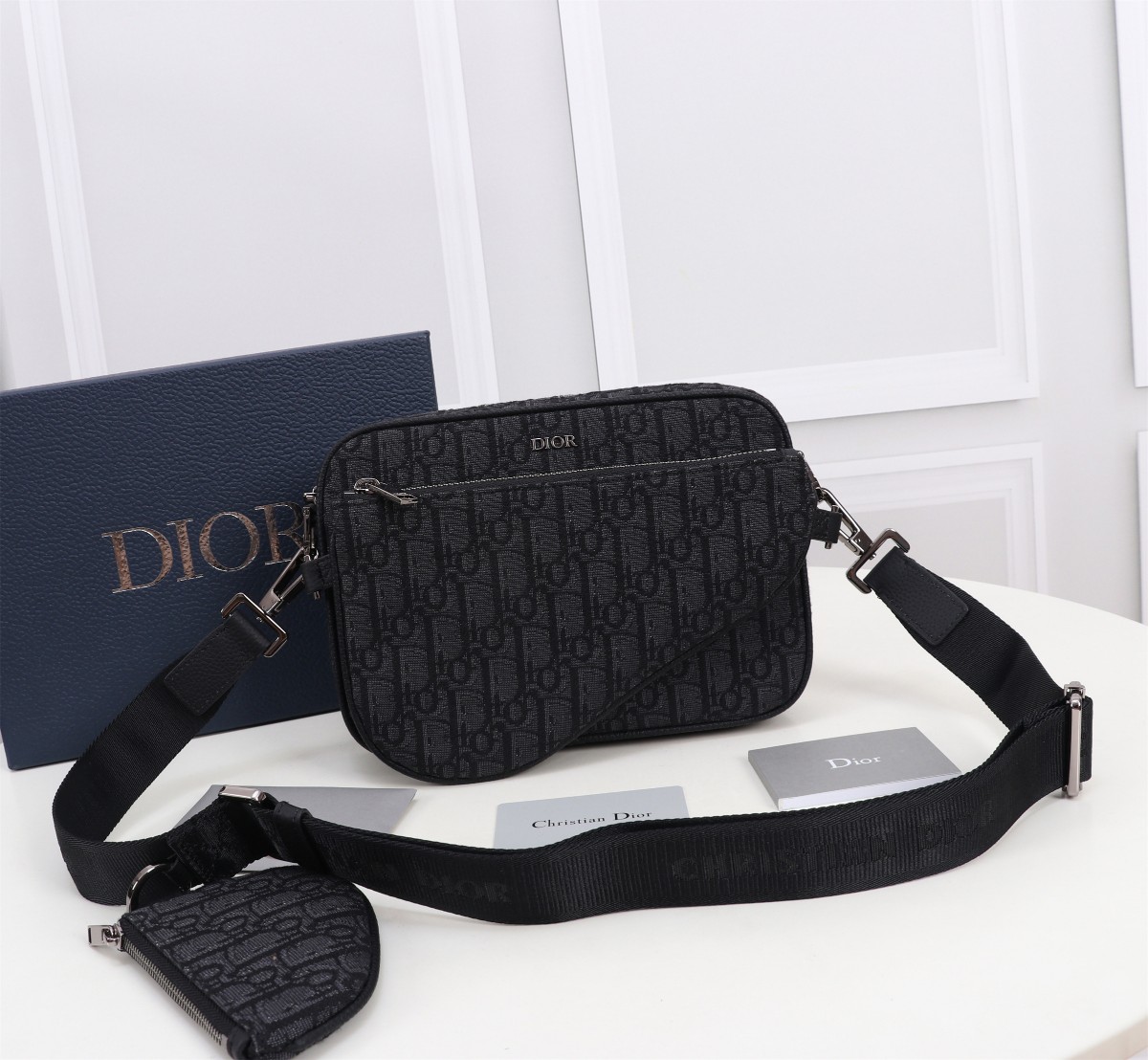 お得品‼dior ショルダー バッグコピー プリント 斜め掛けバッグ 型番1ADPO276 牛革 シンプル メンズ ブラック_1