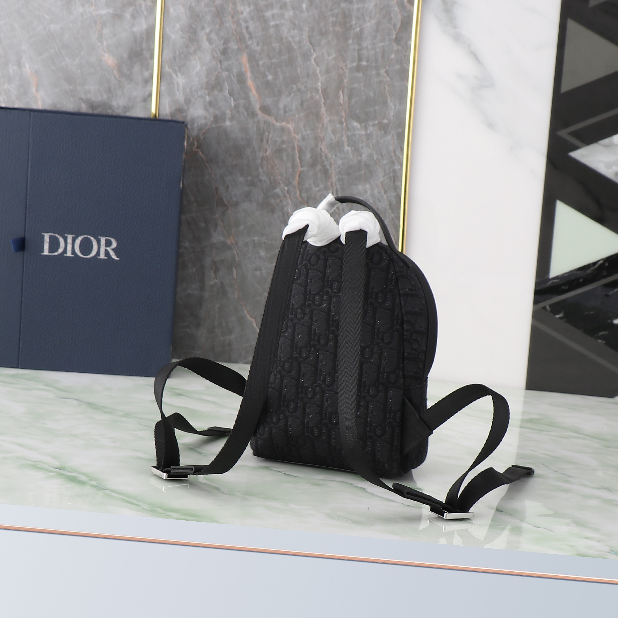 最新到着‼dior トート バッグ偽物 牛革 simple バックバッグ プリント 人気品 メンズ ブラック_3