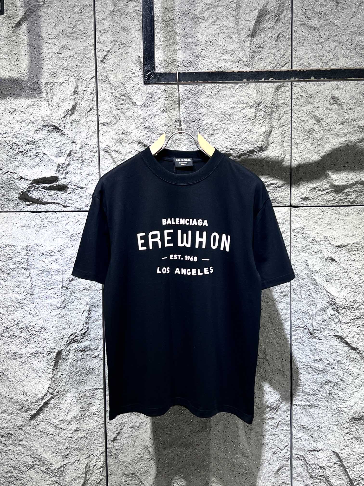 一番安い バレンシアガtシャツ メンズスーパーコピー 純綿 トップス 半袖 Balenciaga*EREWHONコラボ ファッション ブラック_1