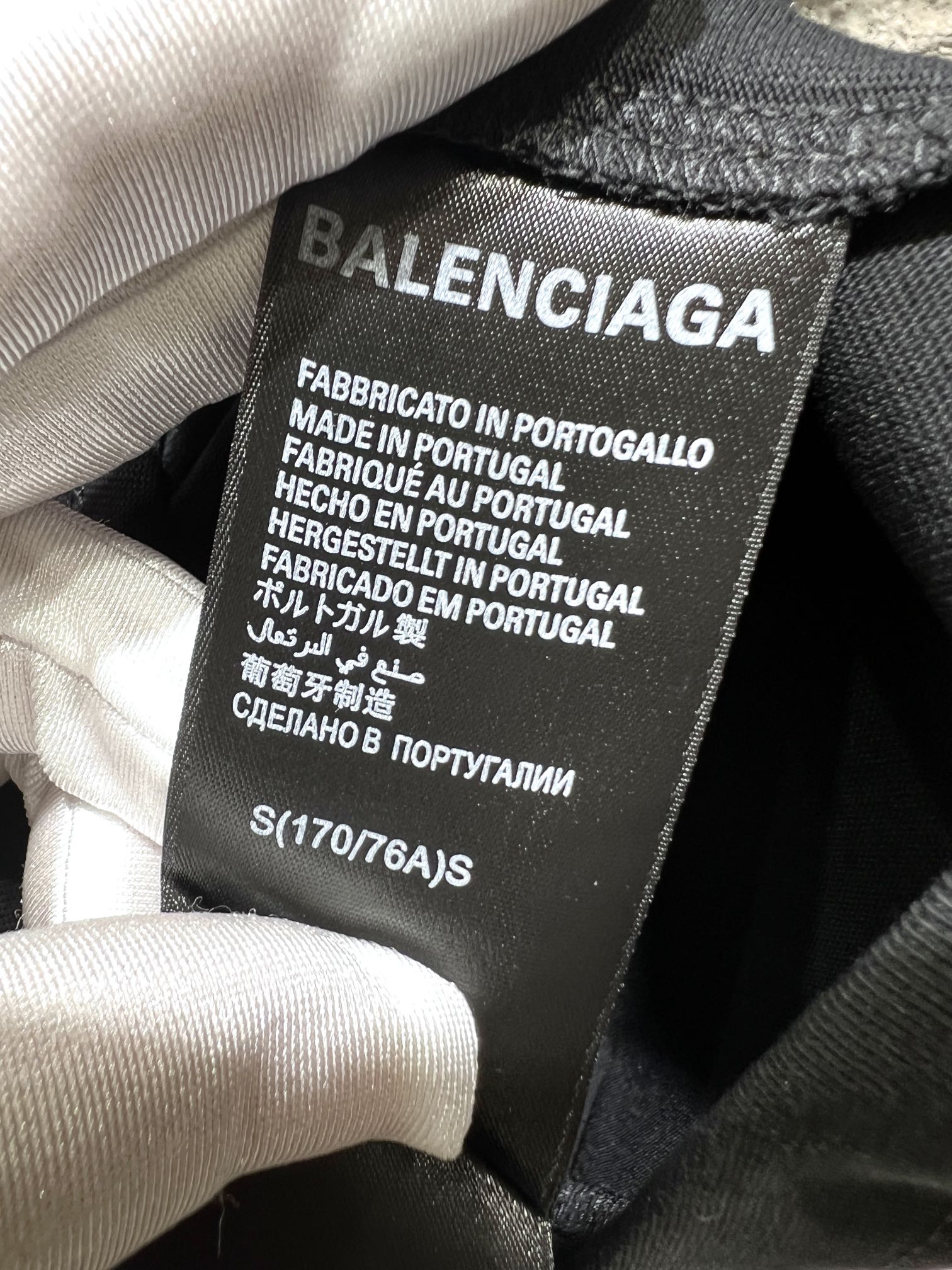2024年のお買い得品 バレンシアガ ロゴtコピー simple Tシャツ 純綿 通気性いい 高級感 ブラック_6