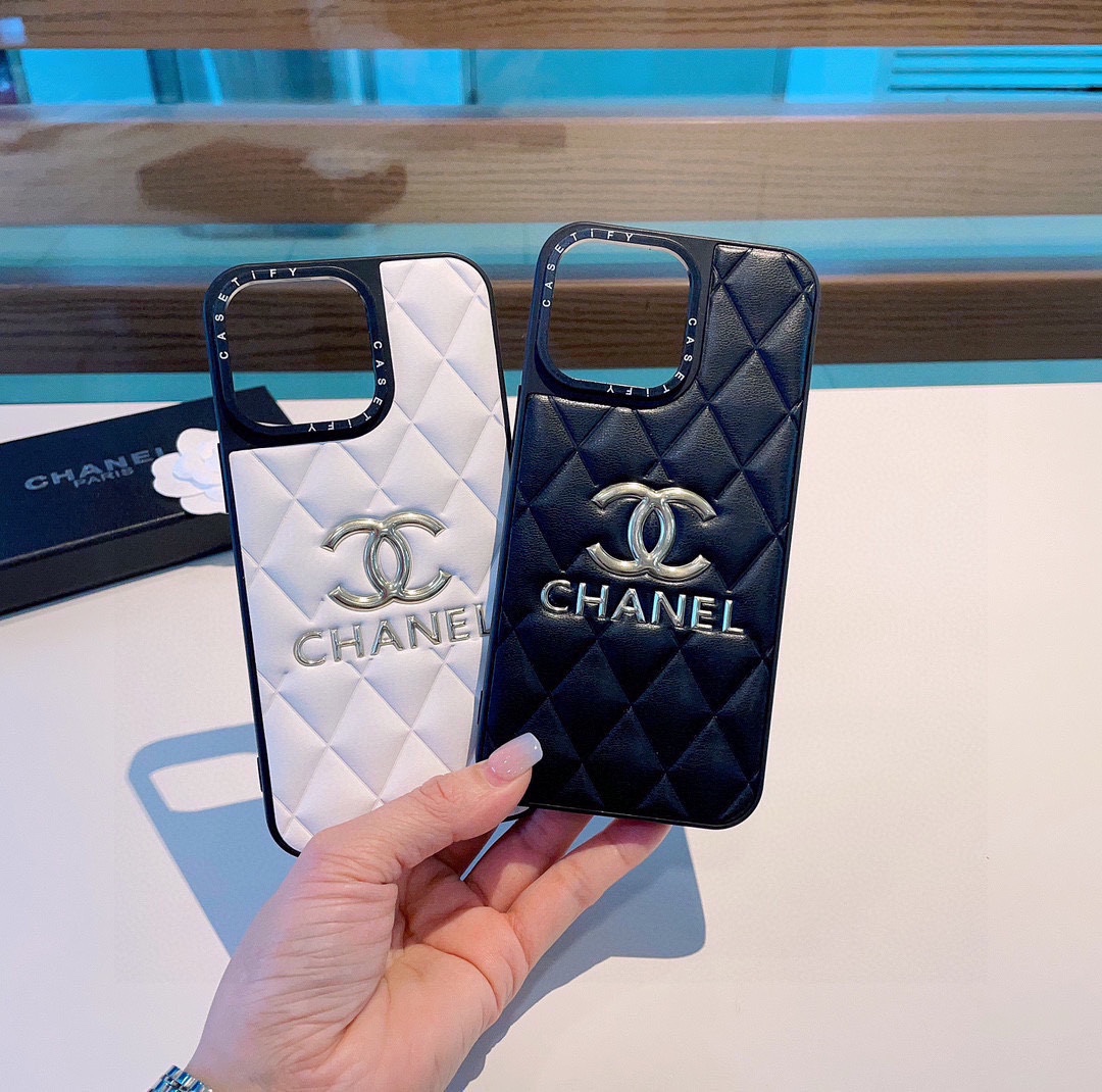 chanel の 携帯 ケーススーパーコピー スマートフォンケース耐衝撃 傷防止 全面保護 大きいロゴ レザー素材 柔らかい ブラック_9