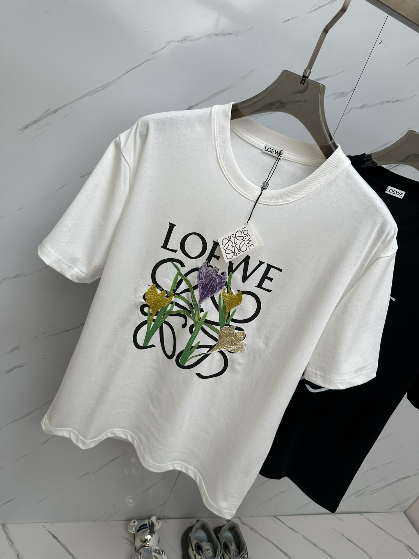 人気流行品 tシャツ ロエベ偽物 LOGO刺繍 純綿 半袖トップス ファッション 個性的 男女兼用 ホワイト_5