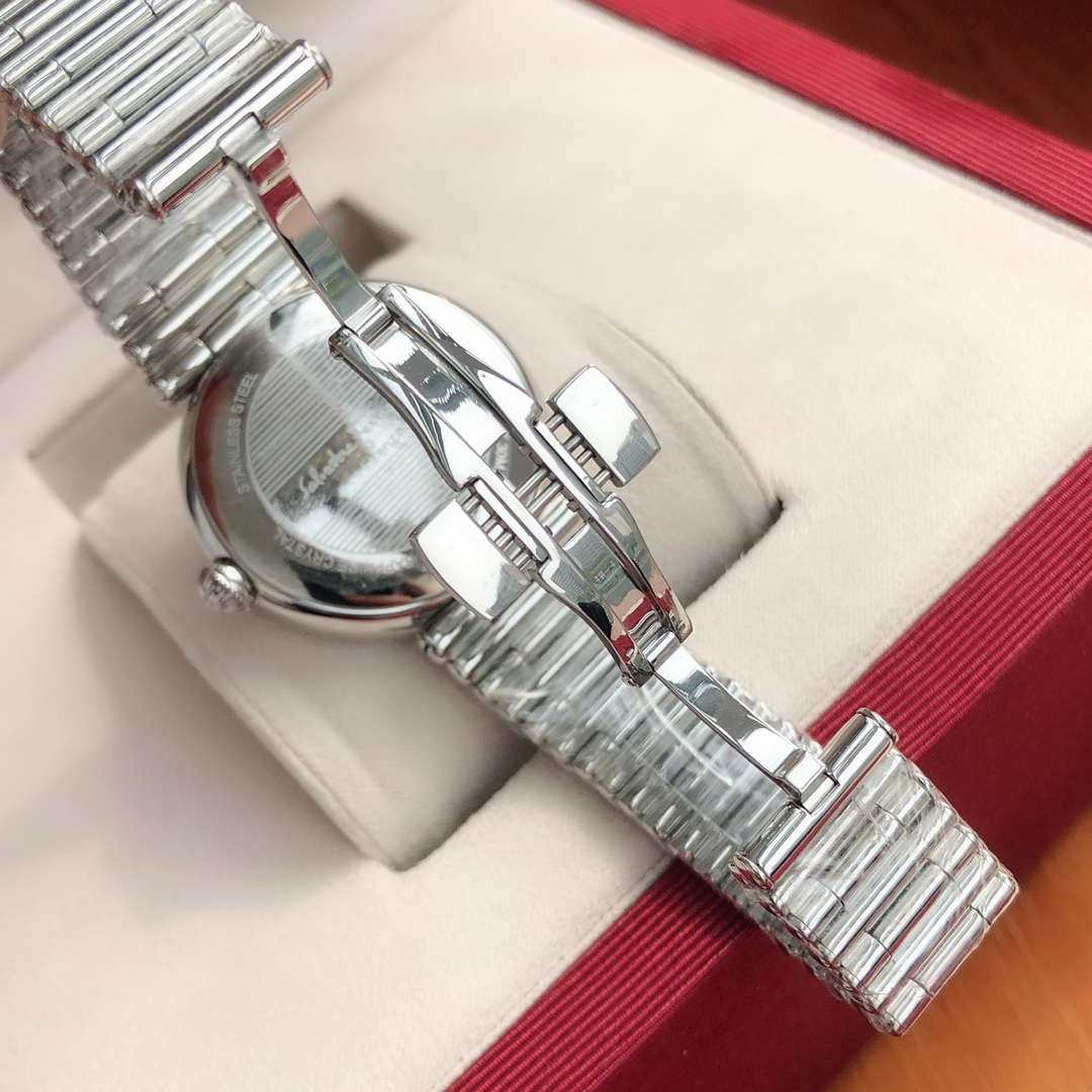 ferragamo 腕時計スーパーコピー ダイヤモンド飾り ビジネス ウォッチ 文字盤 スチールバンド レディース 2色可選 ホワイト_8