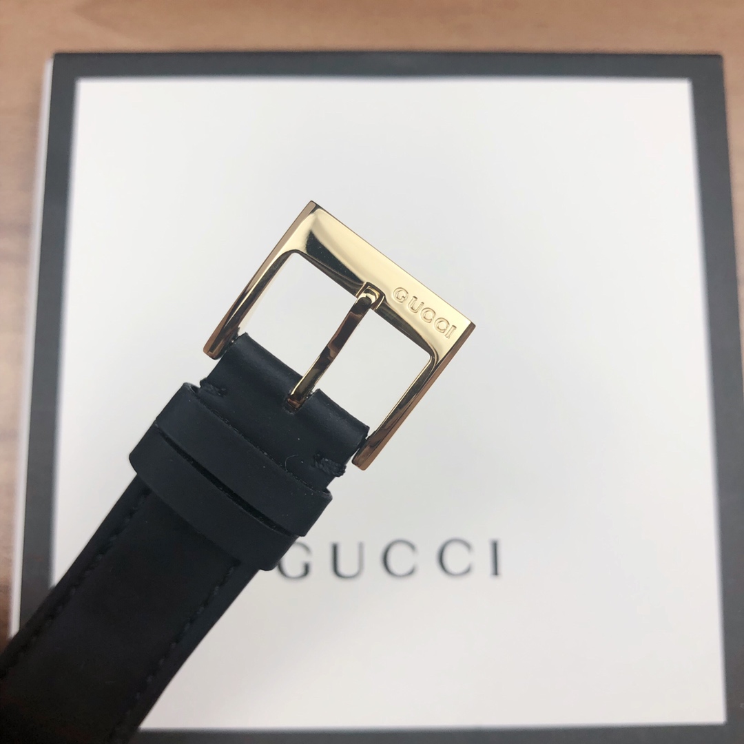 メンズ gucci 時計偽物 ウォッチ レザーバンド うで時計 高級品 防水 直径37㎜ PVDケース メンズ ブラック_7