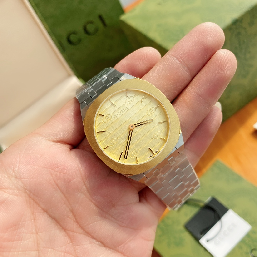 最新の2024年 gucci の 腕時計偽物 ウォッチ ファッション 薄い 防水 型番YA163405うで時計 メンズ イエロー_3