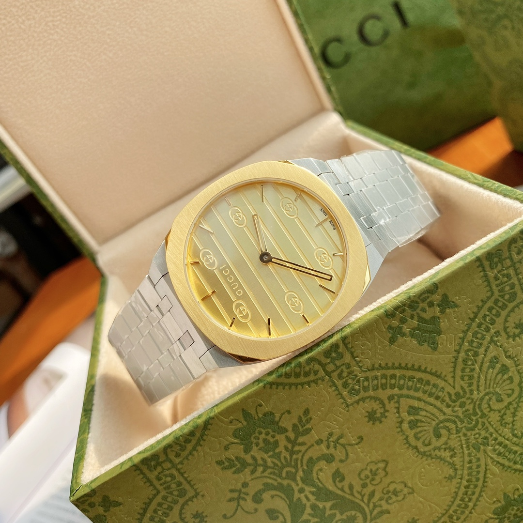 最新の2024年 gucci の 腕時計偽物 ウォッチ ファッション 薄い 防水 型番YA163405うで時計 メンズ イエロー_5