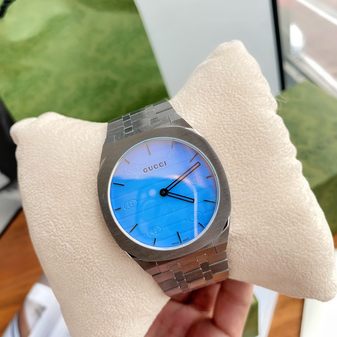 時計 グッチ メンズコピー ウォッチ カラフル 防水 うで時計 超薄い 6㎜ 空色 人気品 メンズ ブルー_4