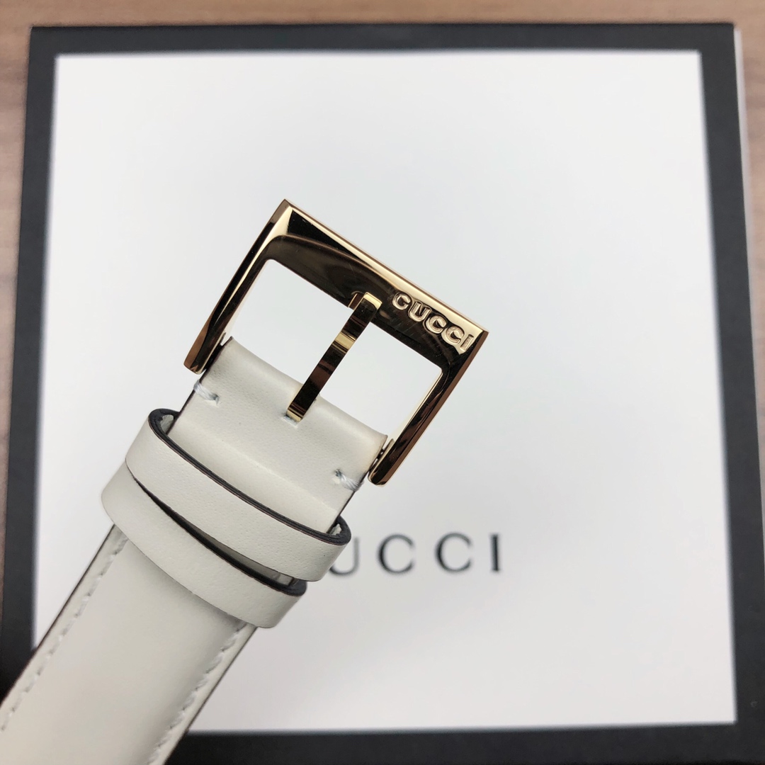 gucci の 時計 レディーススーパーコピー ウォッチ レザーバンド 型番YA1264128 刺繍 男女兼用 ホワイト_9